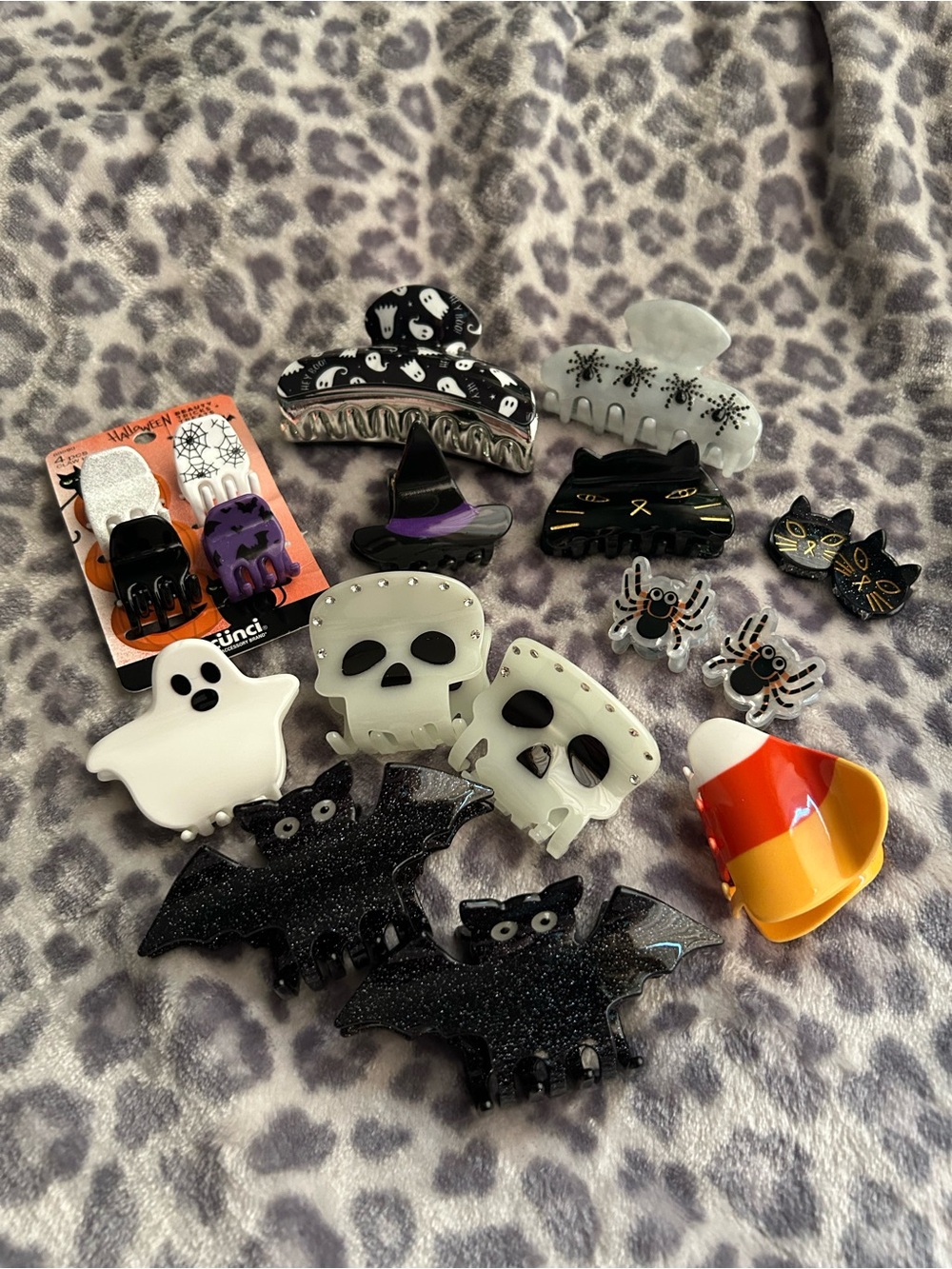 Halloween Spooky Hair Claw Clips Random Assortment